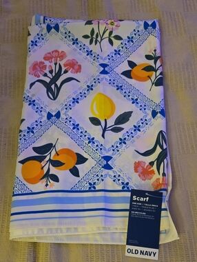 Old Navy Floral Citrus Scarf